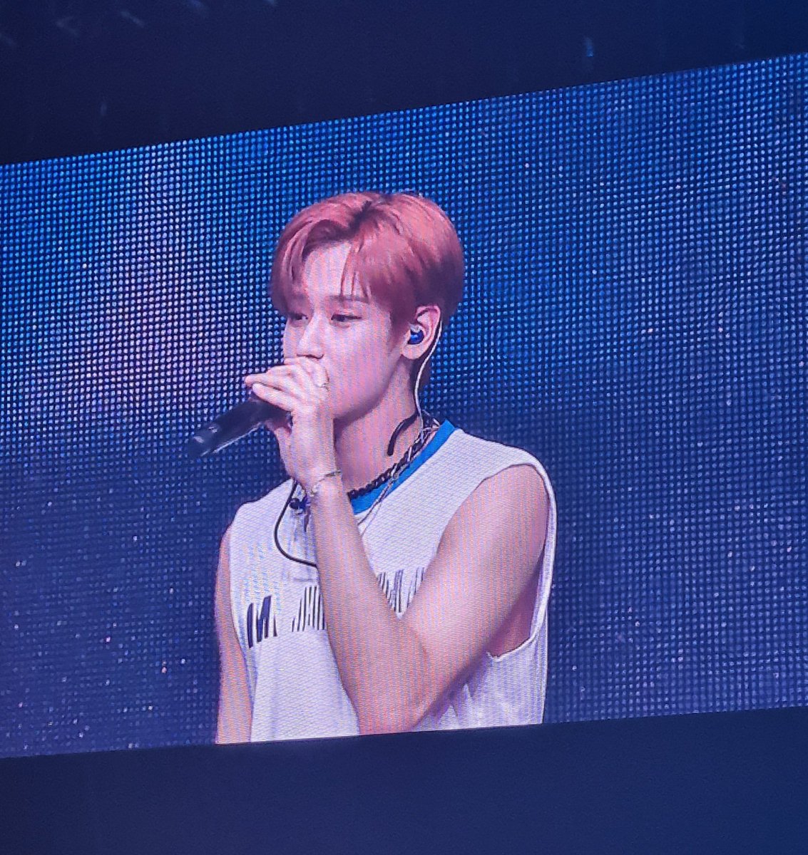 Innes233's tweet photo. Well not long home from London! My first ever KPop concert and it was my ultimates @IST_THEBOYZ phenomenal night! My love for JuJae and the rest of the Boyz has multiplied 💜💜💜💜 #TheBoyzInLondon #TheBoyz #Juyeon #Hyunjae https://t.co/xOGcBudN7N