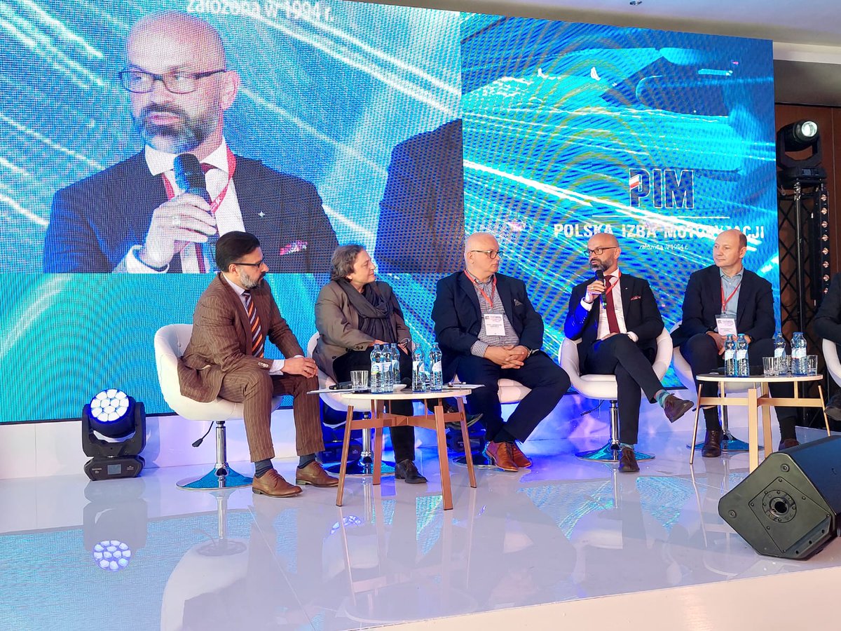 KatowickaSSE's tweet photo. Jesteśmy w #Zawiercie na "Konferencji AutoEvent 2022". 👌
https://t.co/vXXW4VUWtt @wwwkigpl @PolskieStowarzyszeni @KlasterSAAM
#bsiv #fanuc #pajmoncpt
#schoeller #cygnusgdańsk #NGEngineeringGroup #EJOT #geoglobepolska #worldautomotive https://t.co/uJI4N8sW4s