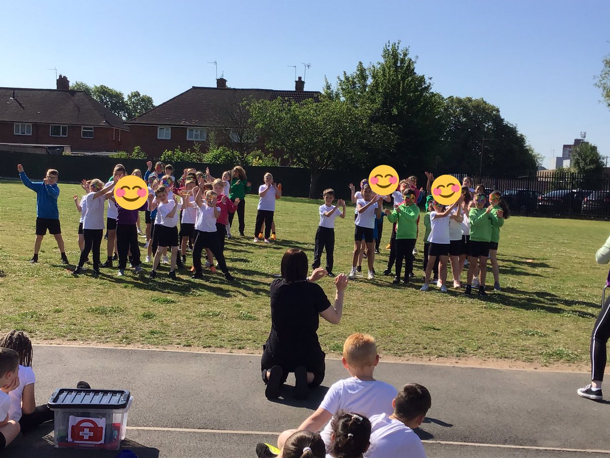 westheathprim's tweet image. To celebrate World Music Day, the children and staff of #WHPS learnt performances involving dancing, singing and playing musical instruments! They then performed, as a year group, to the rest of the school! Well done everyone! #WHPSMusic #WHPSValues