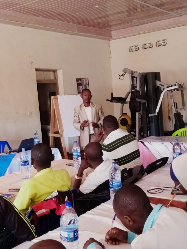 CnjbMuyinga's tweet photo. Ces échanges sont concentrés sur LES THÉMATIQUES DE LA BONNE GOUVERNANCE ET LA CRÉATION DE L'EMPLOI
@cnjbdi
@MinEACJSCBdi
@MuyingaProvince https://t.co/bMORfI4QKx