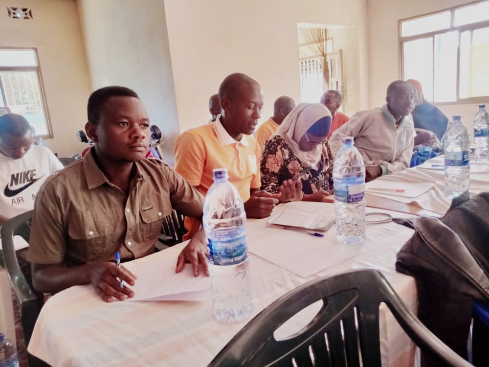 CnjbMuyinga's tweet photo. Ces échanges sont concentrés sur LES THÉMATIQUES DE LA BONNE GOUVERNANCE ET LA CRÉATION DE L'EMPLOI
@cnjbdi
@MinEACJSCBdi
@MuyingaProvince https://t.co/bMORfI4QKx