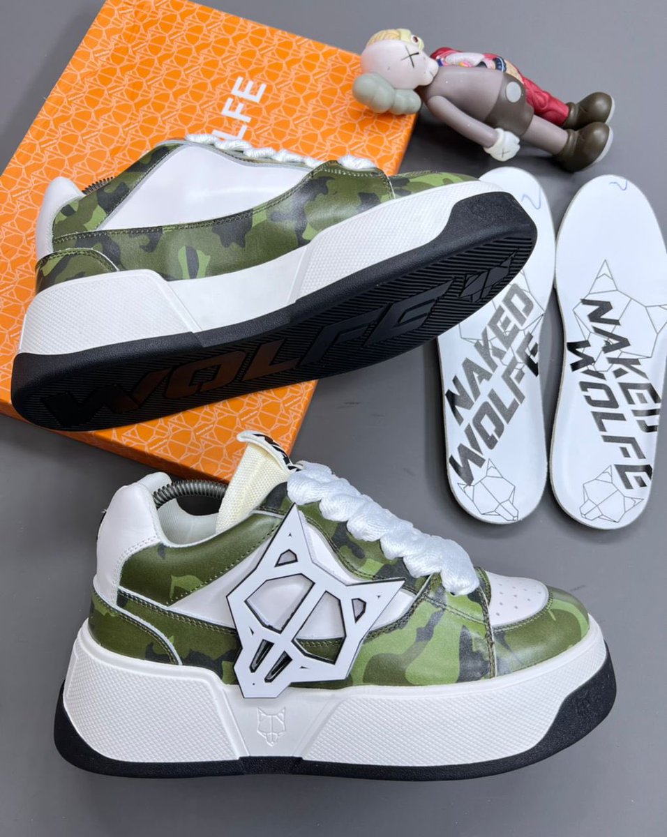 SteppersHub's tweet photo. #thiefnubu Eleyi Alpha Beta WAEC Agbero
Available for delivery
Naked WOLFE
#Strongsole
Sizes: 42-46
Price: N25,000 https://t.co/atJIELuaH3