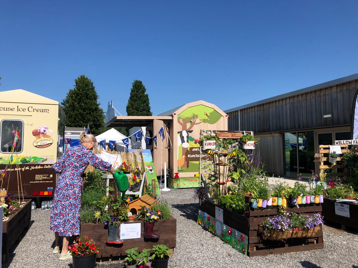 Caroline Kenyon (@kenyonfood) on Twitter photo The Schools Challenge (created by Rosie Crust) <a href="/lincsshow/">Lincolnshire Show</a> is fabulous - here’s a beautiful garden created by the children of <a href="/tealbyschool/">Tealby School</a> The Schools Challenge (created by Rosie Crust) <a href="/lincsshow/">Lincolnshire Show</a> is fabulous - here’s a beautiful garden created by the children of <a href="/tealbyschool/">Tealby School</a>