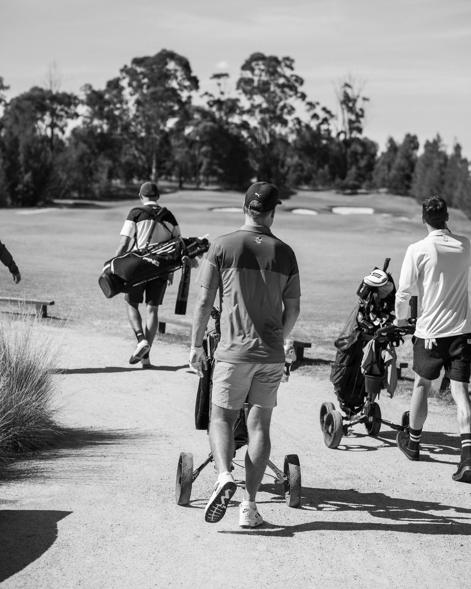 golfthreadsco's tweet photo. Play sharp and look even sharper with the GTC Tech Polo range - short and long sleeve available 🏌️‍♂️🧵 

View the whole collection here 👉 https://t.co/YQaPAhrAJk

#gtc #staythreaded #golf #golfapparel https://t.co/Fp6ymgbz9Z