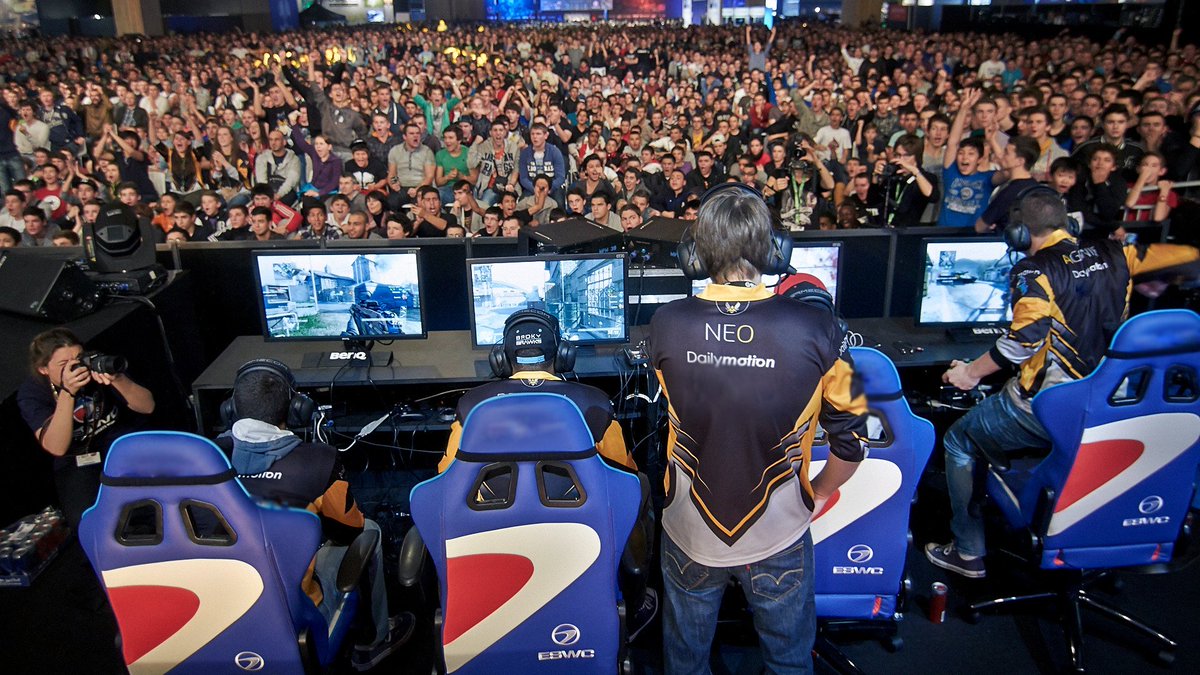 TeamVitality's tweet photo. Mentally I'm here 🐝 https://t.co/L8RCgBA2wB
