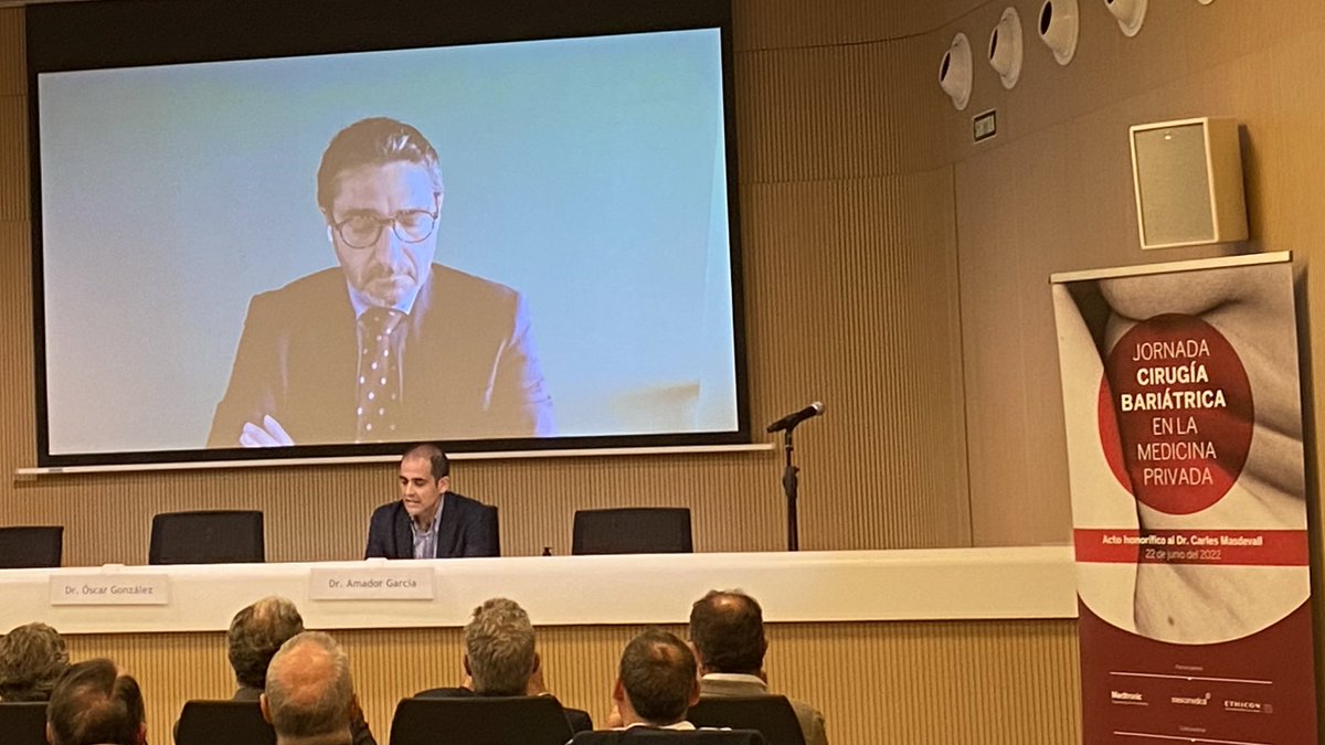 clinicadiagonal's tweet photo. El Dr. @gordeju y el Dr. Óscar González, especialistas en cirugía bariátrica de @clinicadiagonal, inician la Jornada en #CirugíaBariátrica en la #MedicinaPrivada en la sede de @FIATCseguros
#Masdevall
@obesidadSECO https://t.co/4HqUp2GbwL