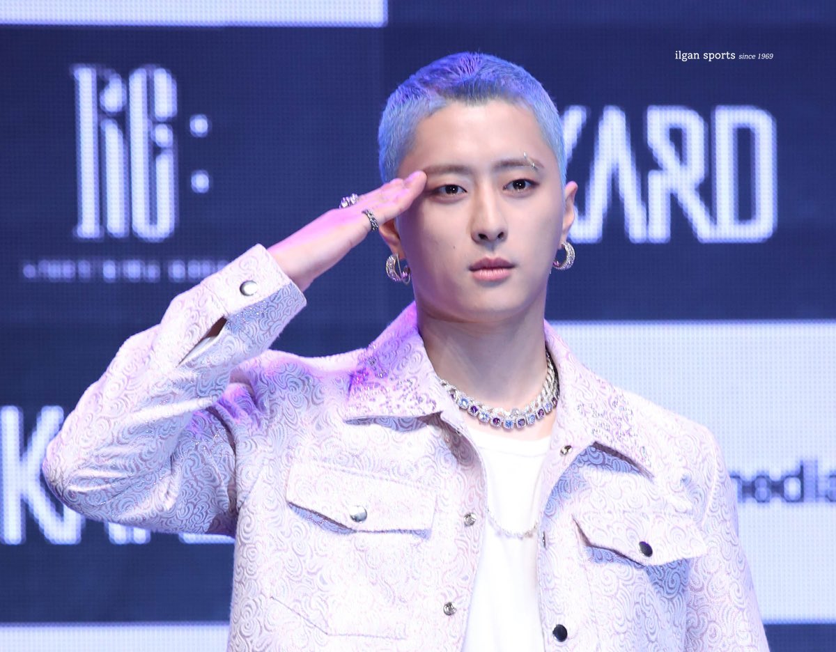 humor_kard's tweet photo. 📸 22/06/22 #KARD https://t.co/QKeouNc0rq