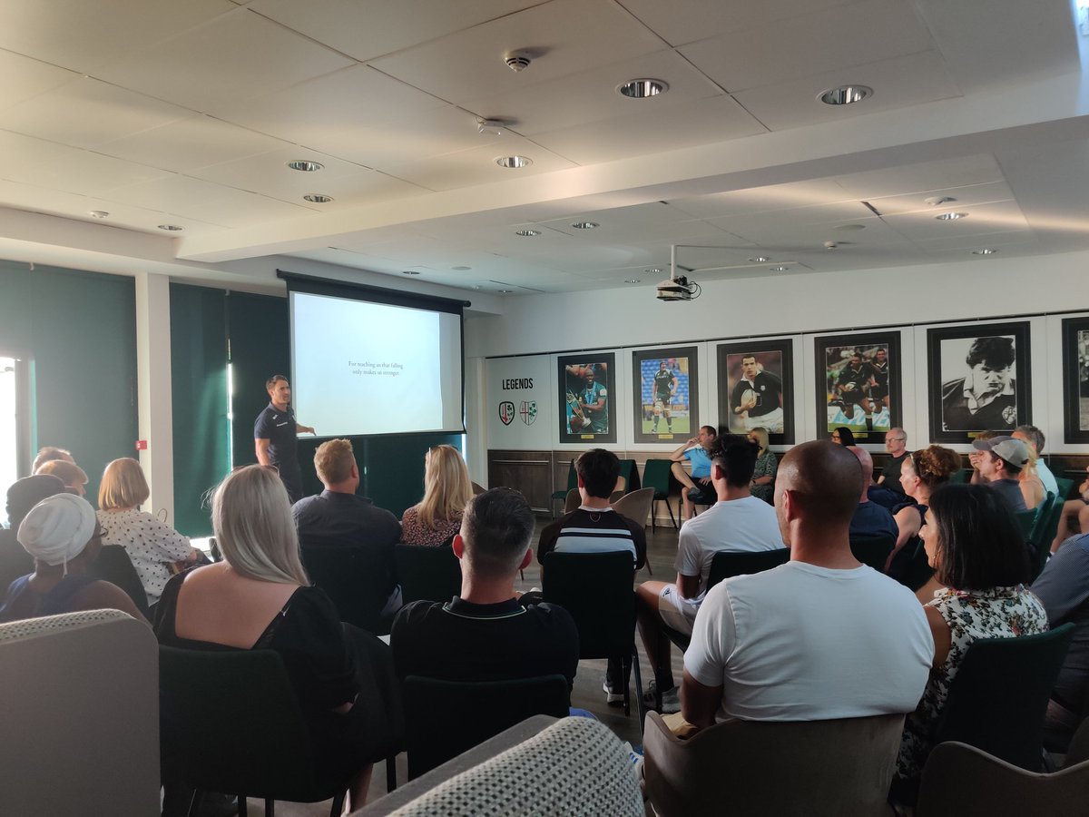 AcademyIrish's tweet photo. ☘️2 great induction evenings with the U18s and U16s academy players and parents... #SongSinging #HogRoast #SandC https://t.co/YhnYrUmfjT