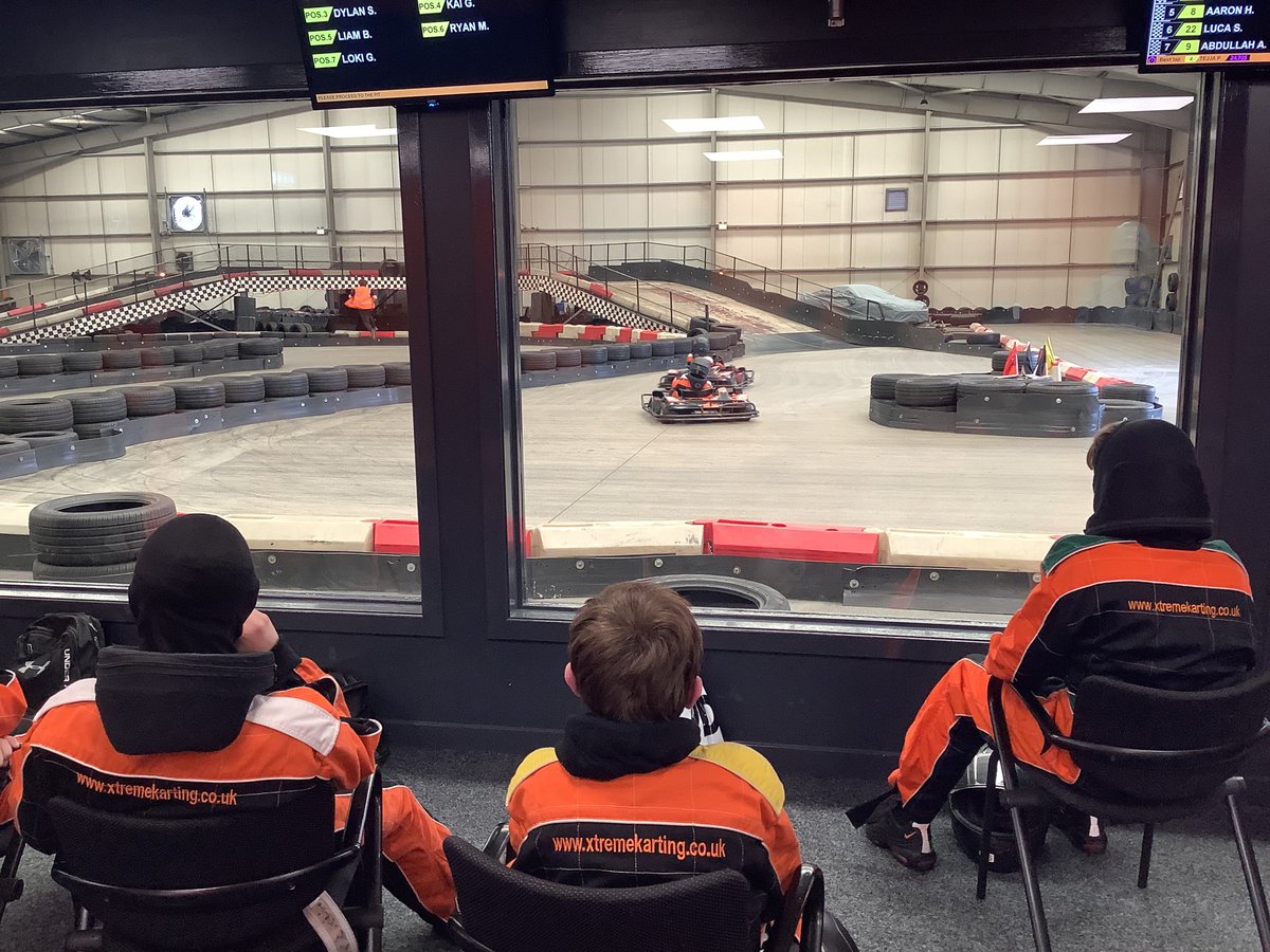 FHSpupilsupport's tweet photo. And we are off! 🏎 ⁦@FHS_Success⁩ #FHSRewardsDay https://t.co/aaxkyUCGQf