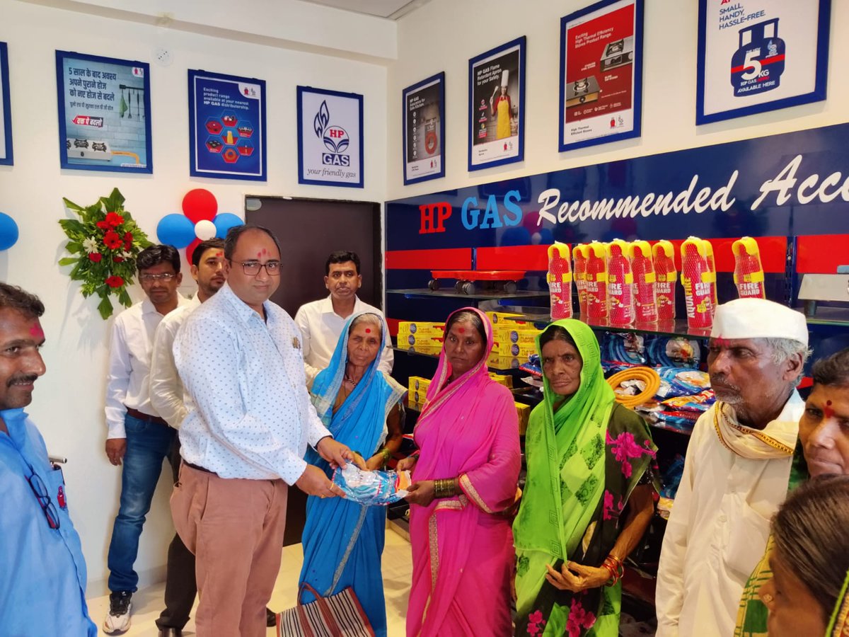 Sachin__Panwar's tweet photo. Inauguration of 1st ARB Shop under Solapur LPG RO at M/s Jadhav #HPGas Agency, Parbhani, Nanded SA @HPCL https://t.co/ftjEhAMfkc