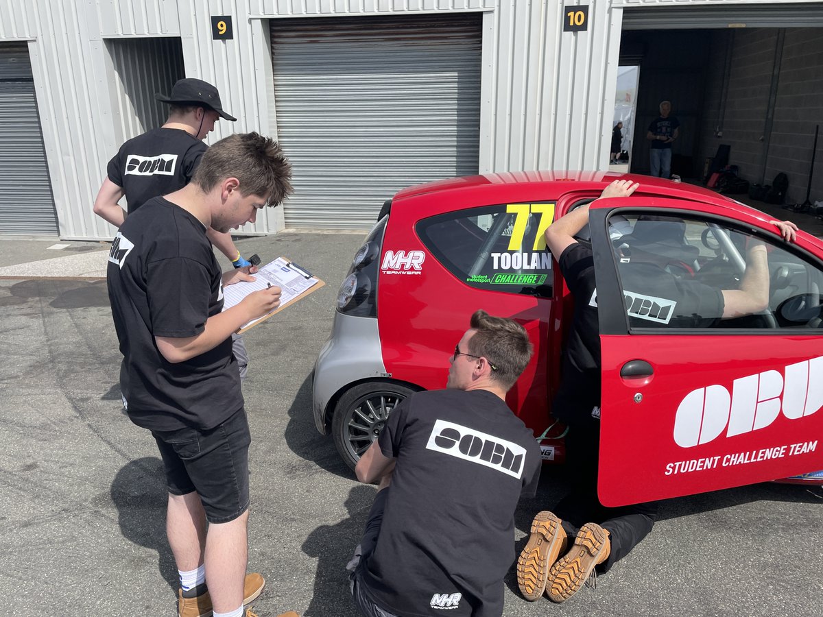 StudentMSport's tweet photo. Motorsport Careers - The Beginning
The journey into motorsport began last week for a group of students from @oxford_brookes.
They came together to form a Challenge team which began with a crucial day of testing on Thursday.
#motorsportcareers #workrediness #smochallenge https://t.co/lGfg1TWNuz
