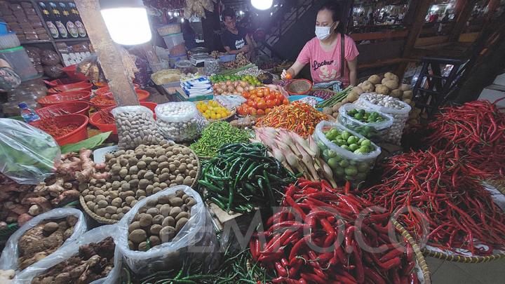 Dewan Pimpinan Pusat Ikatan Pedagang Pasar Indonesia (IKAPPI) menyoroti kenaikan harga pangan yang terjadi di banyak daerah.  #TempoBisnis bit.ly/3HGLho0