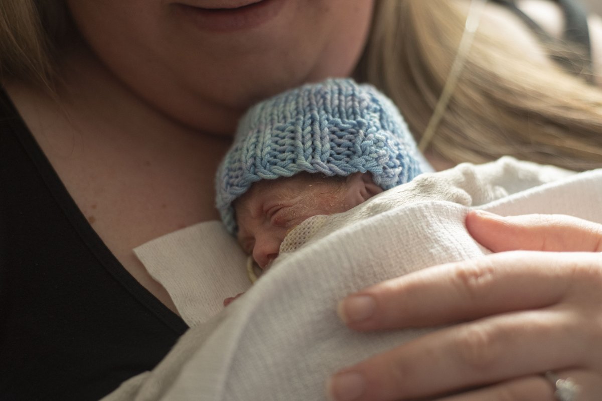 UHP_NHS's tweet photo. The Neonatal Intensive Care Unit (NICU) team based at Derriford Hospital in Plymouth have been awarded the Bliss Baby Charter Silver Award. 

https://t.co/fBrZ701k97 https://t.co/nmqyO8HrHF
