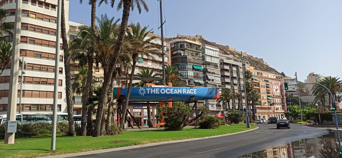colegio_rcajal's tweet photo. 📍En Alicante. Visitando la ciudad y el @Volvo_OceanRace con nuestros alumnos #2ºESO 
.
.
#Torrevieja2022 #excursioneschulas #colegiosconalma https://t.co/vclXmfPNV6