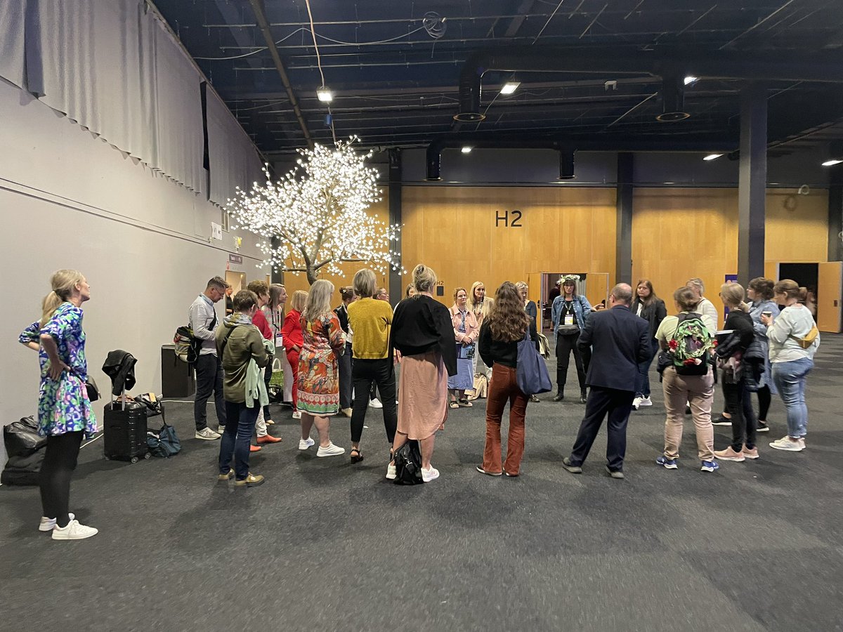 mountfordjames's tweet photo. Team 🇩🇰: this is how to huddle - Around the tree of light! Thank you for planning ahead to #copenhagen 2023. #Quality2022 @QualityForum https://t.co/bGmOjR9BZN