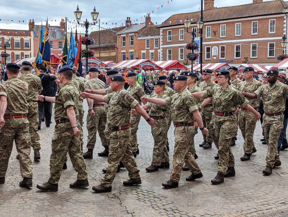 2OSGRLC's tweet photo. Happy Reserves Day! 🇬🇧
@2OSGRLC Reservists celebrated by taking part in the Newark Armed Forces Day Parade. 
A great day to recognise the commitment and dedication of all our Reservists who give up their spare time to serve together in our Armed Forces.#ReservesDay https://t.co/KxJKSyFsz9