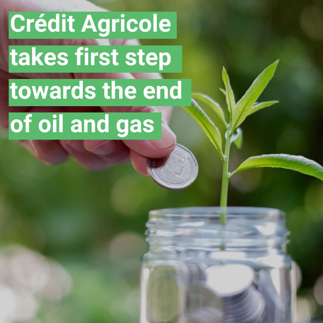 Lucie_Pinson_'s tweet photo. [BREAKING] @CreditAgricole announced its target to reduce CO2 emissions from oil &amp; gas financing by 30% by 2030👏

The bank must now cement this ambition by becoming the first French bank, as it was on coal, to end support for new oil &amp; gas fields. 

Unroll🧶 https://t.co/9PC8PbVW5O