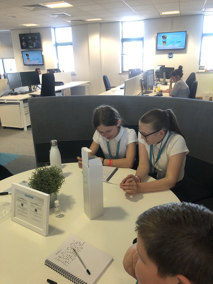childrensuni's tweet photo. Sales: The children were given the task to sell a new style water bottle to one of the @GiacomCM team. Each pair had to write a pitch and then present it. The winners even got “paid” and could ring the sales bell!
#Adayintheclouds https://t.co/MmYn0W3ZWT