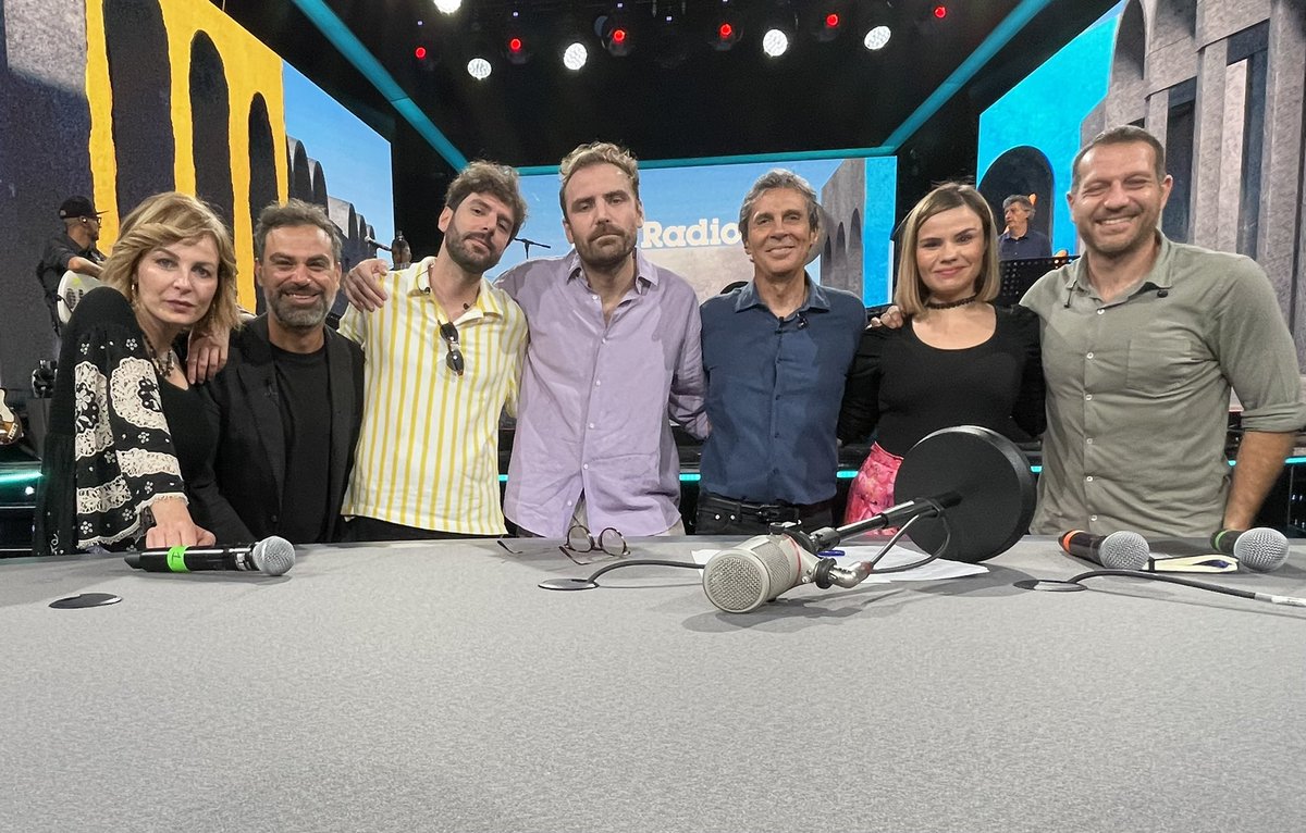 Grazie a @ViolantePla, Cimini, Dutch Nazari, <a href="/La_Catuzzi/">Martina Catuzzi</a> e <a href="/DPiervi/">Daniele Piervincenzi</a> per essere stati con noi a #Radio2SocialClub! 

Rivedi la puntata Domani #23giugno, alle 8:45 su <a href="/RaiDue/">Rai2</a> 🖥  raiplay.it/programmi/radi…