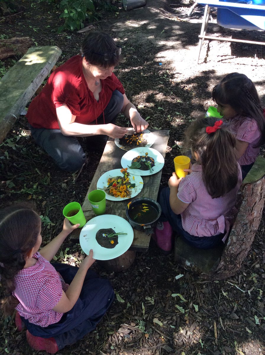 Mrs Karkoszka tweet media