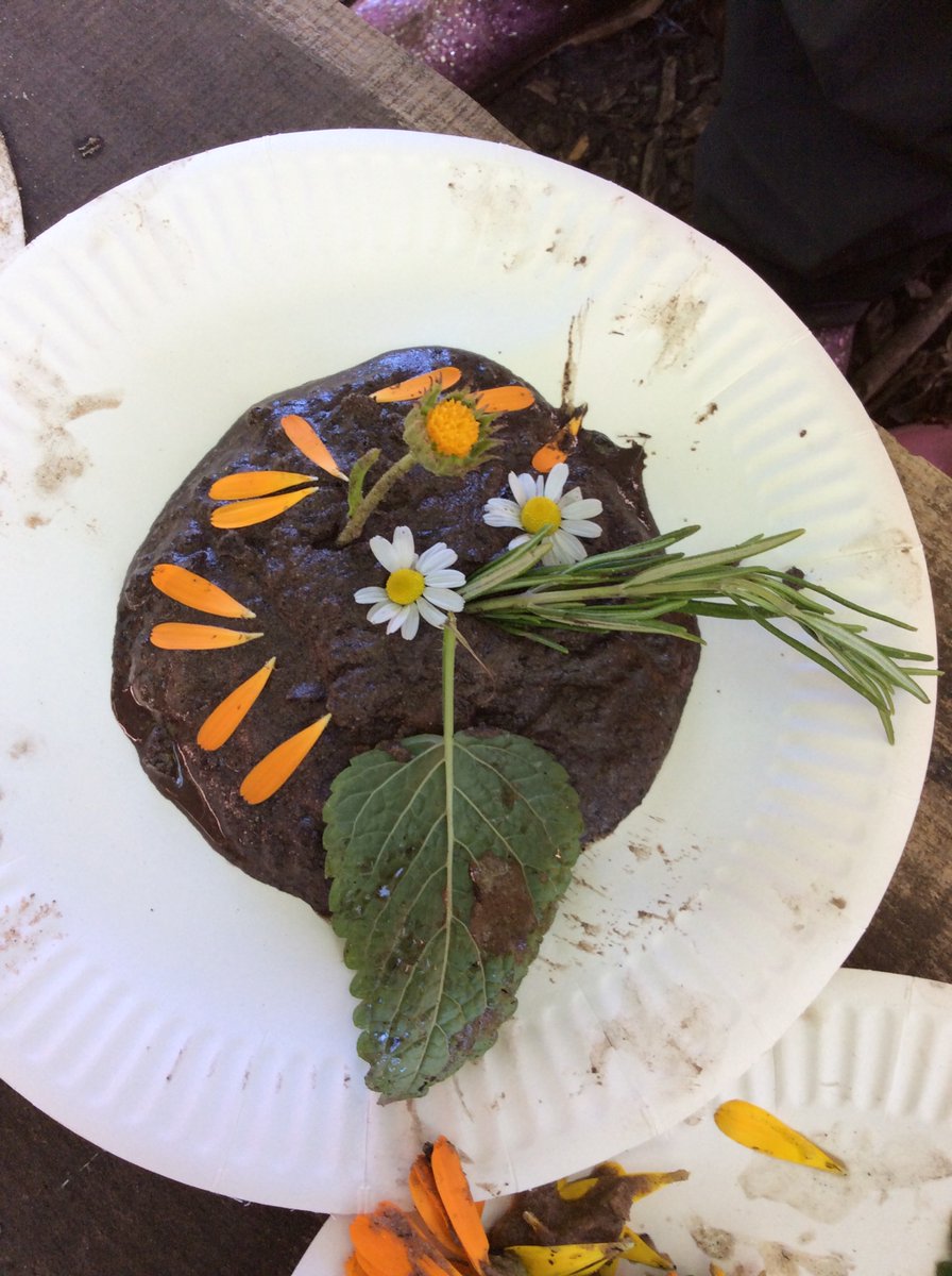 Mrs Karkoszka tweet media