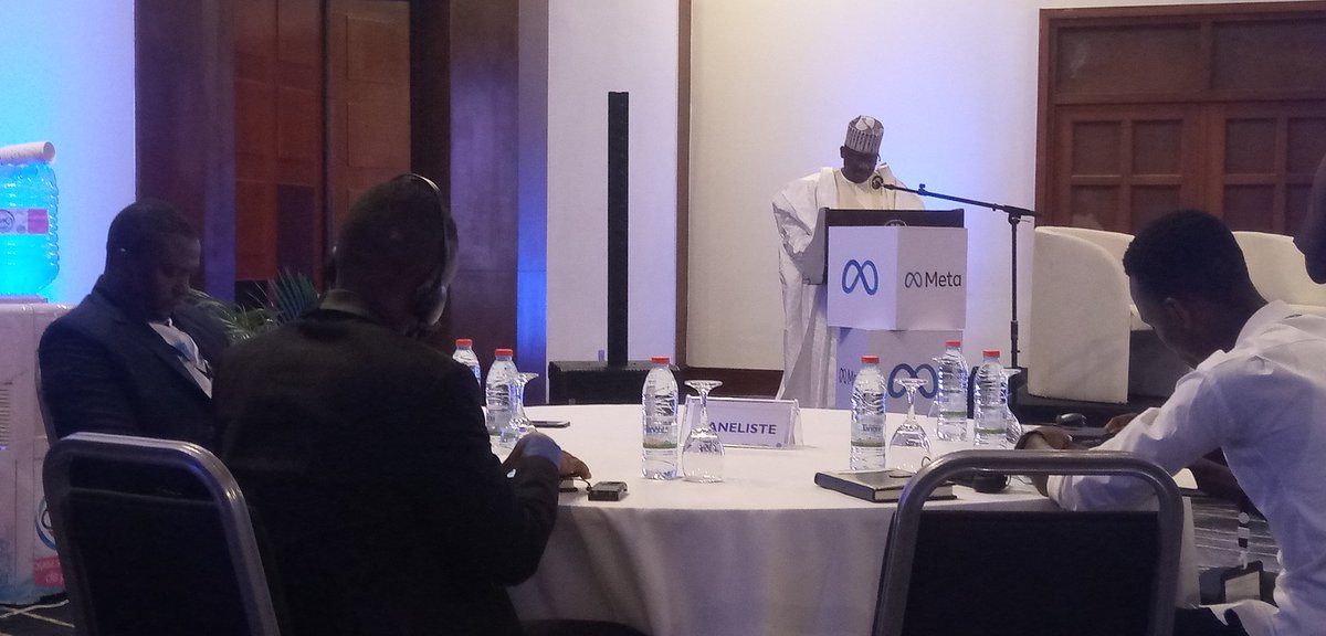 RodrigueSateu's tweet photo. Forum sur l'alphabétisation Numérique au Cameroun. 
Engager toutes les parties prenantes pour une meilleure sensibilisation.  
@Meta 
@digcitinstitute @digcitsummit https://t.co/4jcbFkOn21