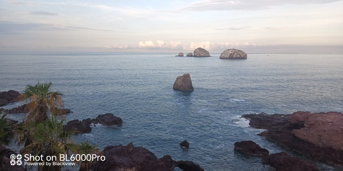 BlackviewPhone's tweet photo. Capture more stunning vistas of the natural scenery into your frame with the #Blackview #BL6000Pro 125° ultra-wide camera.
https://t.co/vS7vL6oYhW https://t.co/og6AvOLOlH