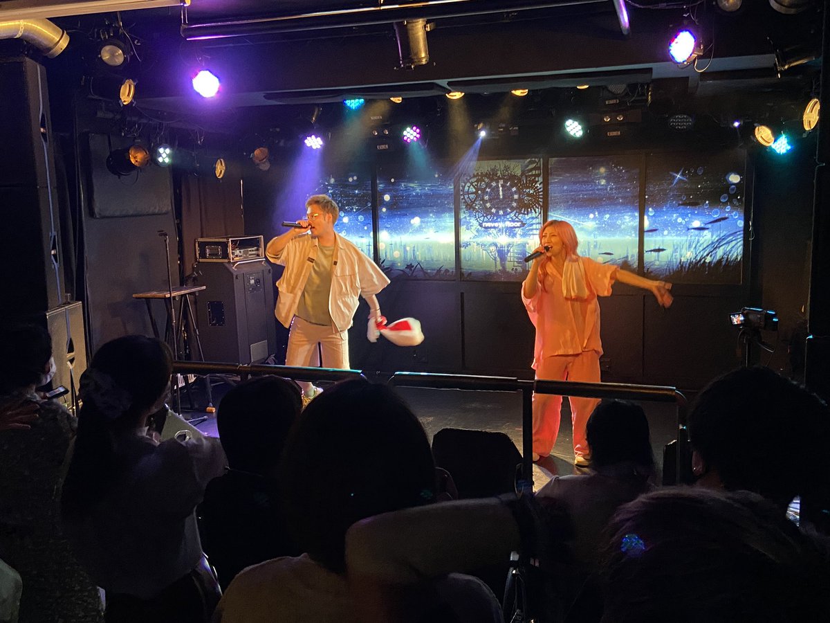 M_monster8's tweet photo. 4番手@maenomidori_yr 
始まりました‼️

#Mモン　#赤坂  #MUSICMONSTAR https://t.co/tcmYwFx2nn