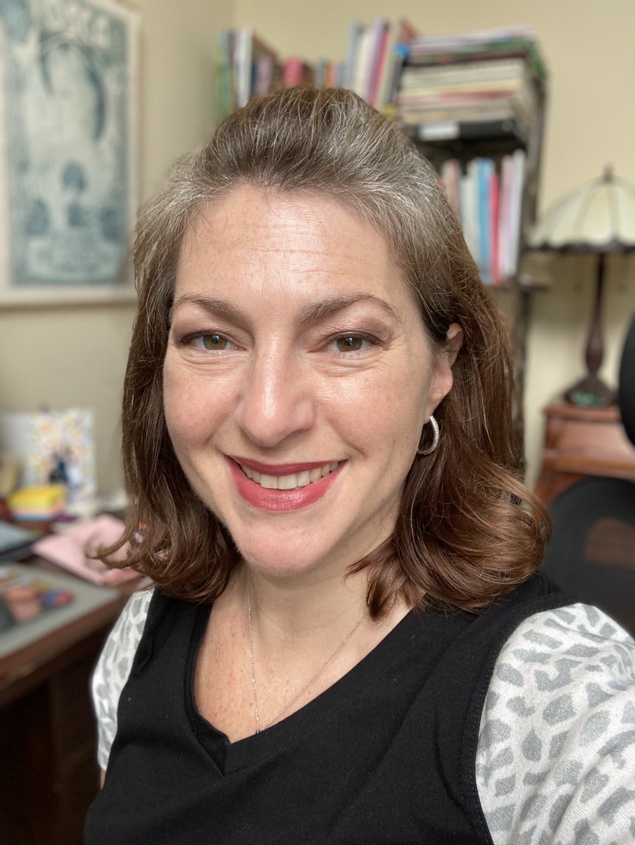 Week 7 of Vanessa Goes Gray! 

I got my hair trimmed and experimenting with different styles to show off the “sparkles!” ✨

I’m getting to the point where I waver between rocking it and being self conscious but I think we all feel that way about something…😳

Stay Badass 💋