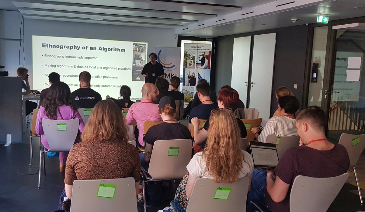 DataPowerConf's tweet image. Now BP1: The team from @DARC_AAU kicking off the first in-person panel in Bremen. 

Tweet: TeamBremen

#DataPower2022