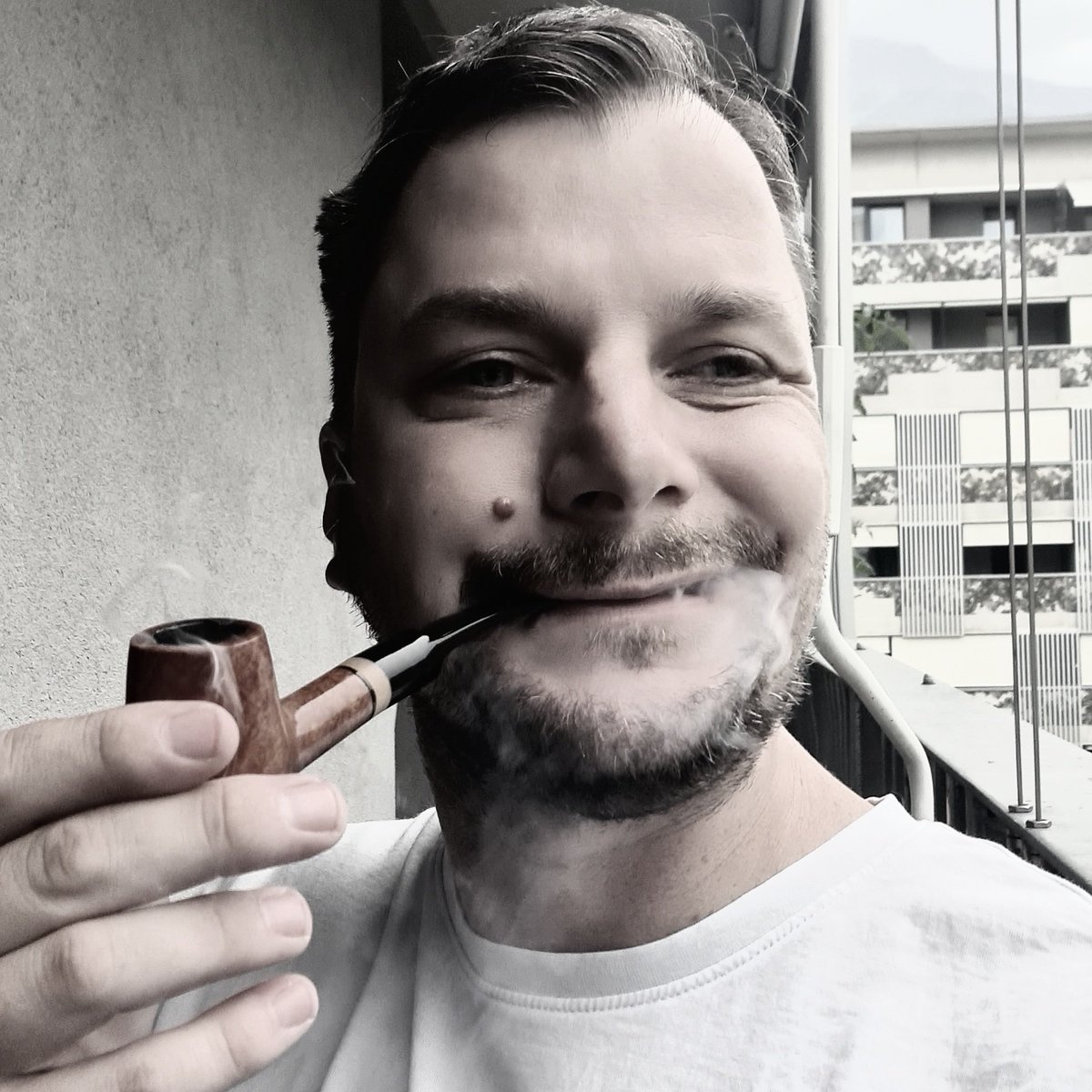 RollingSohn's tweet photo. #pfeifenraucher leben bestimmt nicht länger.
Aber gechillter ...
Genießt die Momente, in denen ihr Mal abschalten könnt.
#chillmal https://t.co/yUvJcK1znw