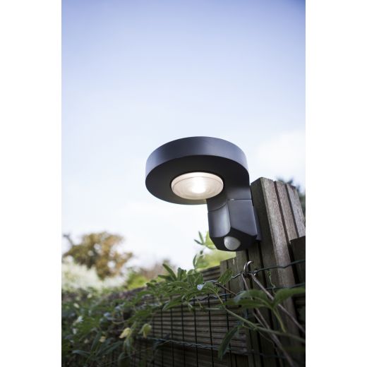These contemporary solar wall lights are a great way to light up your outdoor space this summer while adding some style!

Take a look here 👉 bit.ly/3y8fn0L

#light #lights #lighting #lighting #lightingideas #lightingdesign 
#lightingdesign #lightingdesigner #LED