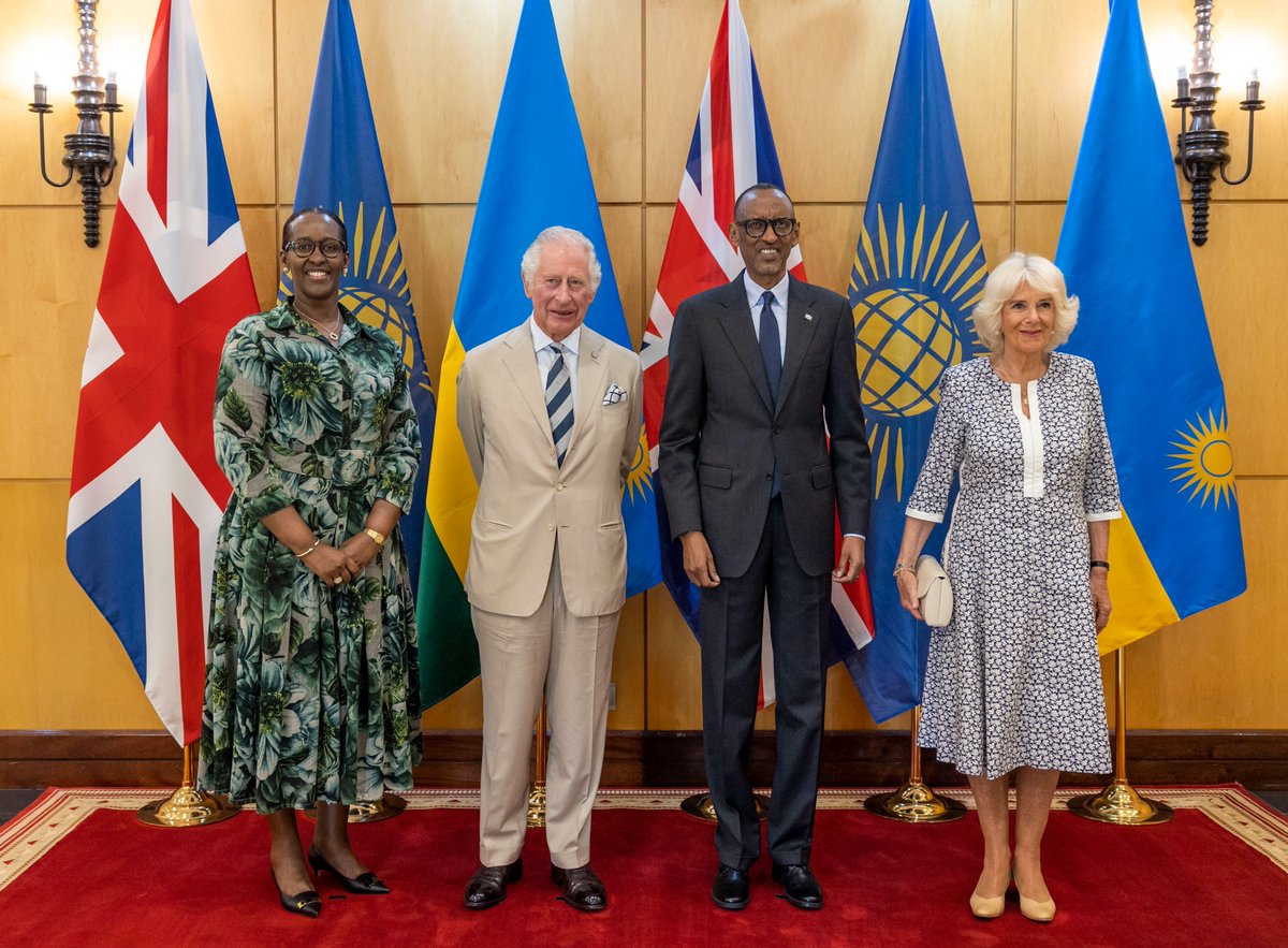 UrugwiroVillage's tweet photo. On the sidelines of #CHOGM2022, President Kagame and First Lady Jeannette Kagame received Their Royal Highnesses, The Prince of Wales and The Duchess of Cornwall @ClarenceHouse at Urugwiro Village where they discussed existing partnerships and areas of mutual interest. https://t.co/U0AmP3DyNu