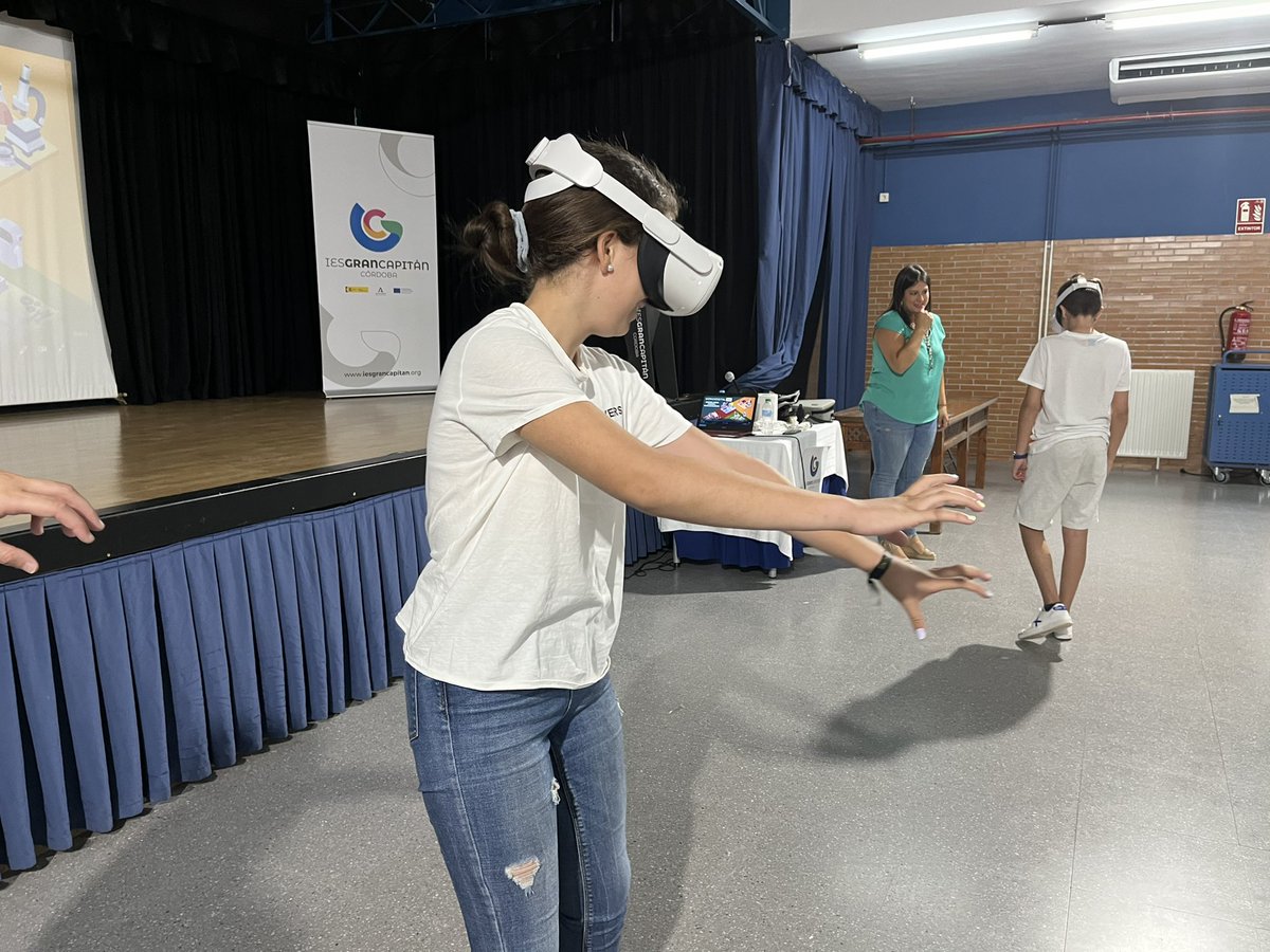 WomANDigital_'s tweet photo. Viajar a las profundidades del océano 🌊 o montarte en una montaña rusa al mismo tiempo🎢
@Metaexperience3 les da la oportunidad de experimentar el #turismoaccesible 🗺 con la #RV
¡La experiencia es divertidísima!
#WDDay #WomANDigital #Minifunkids @mariajesusga2 @milianoneto https://t.co/5rtU25tbaW