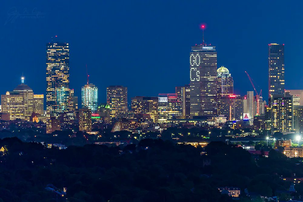 gmcphoto's tweet photo. View of the Prudential Tower during the NBA Finals. #prudentialcenter #shotoncanon @asmpne @bospressphoto https://t.co/1K7CndUQod
