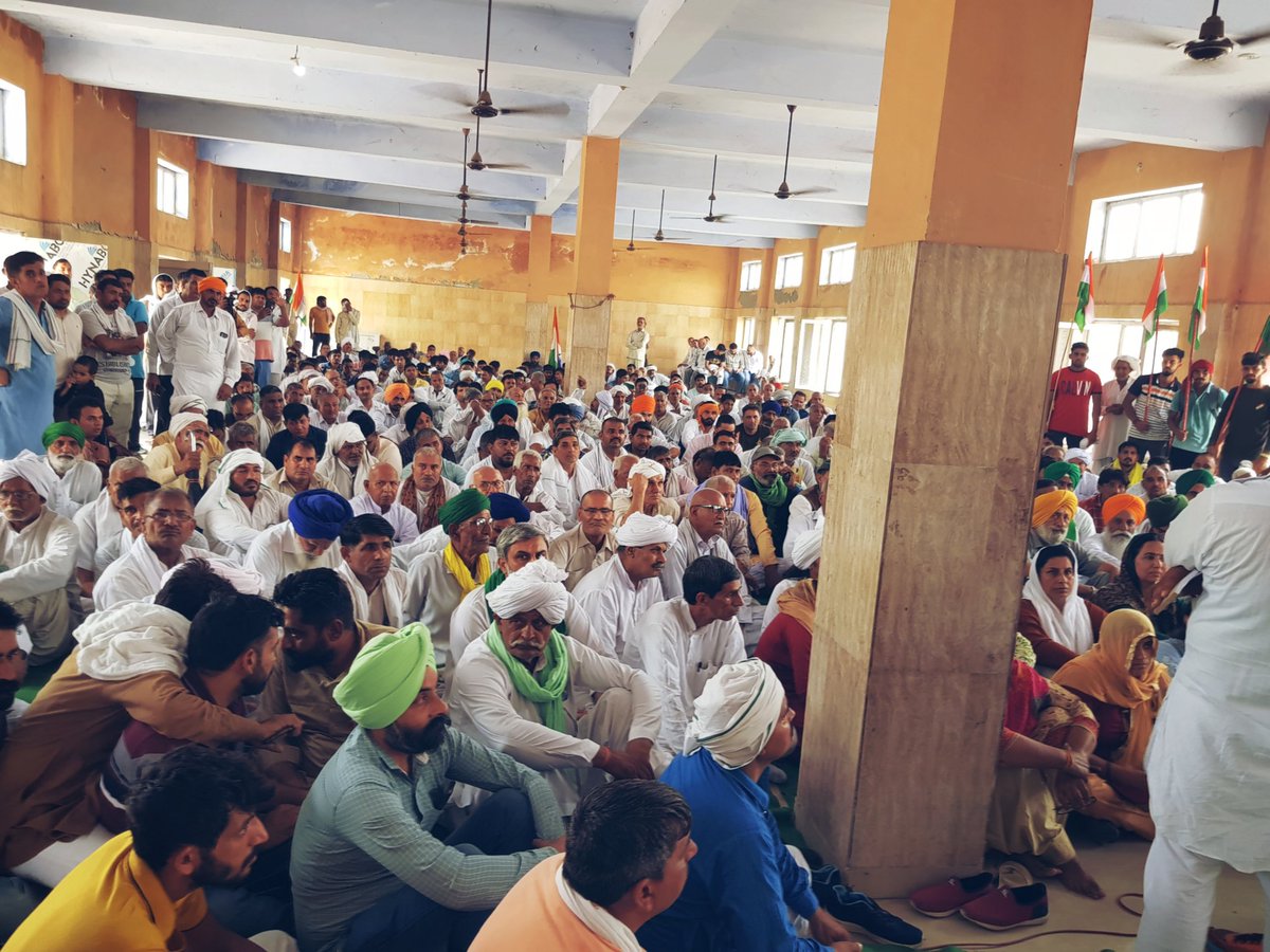 bhupenderc19's tweet photo. Attended the All Haryana Panchayat called by Farm Unions &amp; Student Organisations at Sampla , Rohtak 

Conveyed @jayantrld ji's message ,we @RLDparty extend our full support to everyone who is protesting peacefully against #AgnipathScheme .
@GurnamsinghBku https://t.co/T1KHBNrkWy