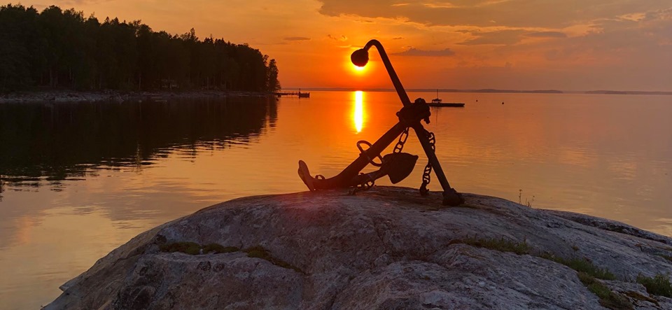 jukkatheboy's tweet photo. #sunsetwave #sunsetphotography #juhannus #ankkuri #Midsommer #meri #auringonlasku #kaunissaari Hyvää Juhannusta https://t.co/kcJX5r2xqW