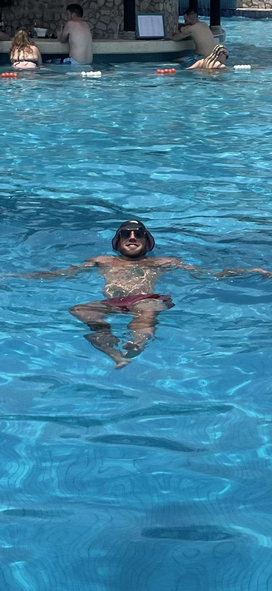 Some talking PRE pre season I’m talking pre Maldives #Dubai