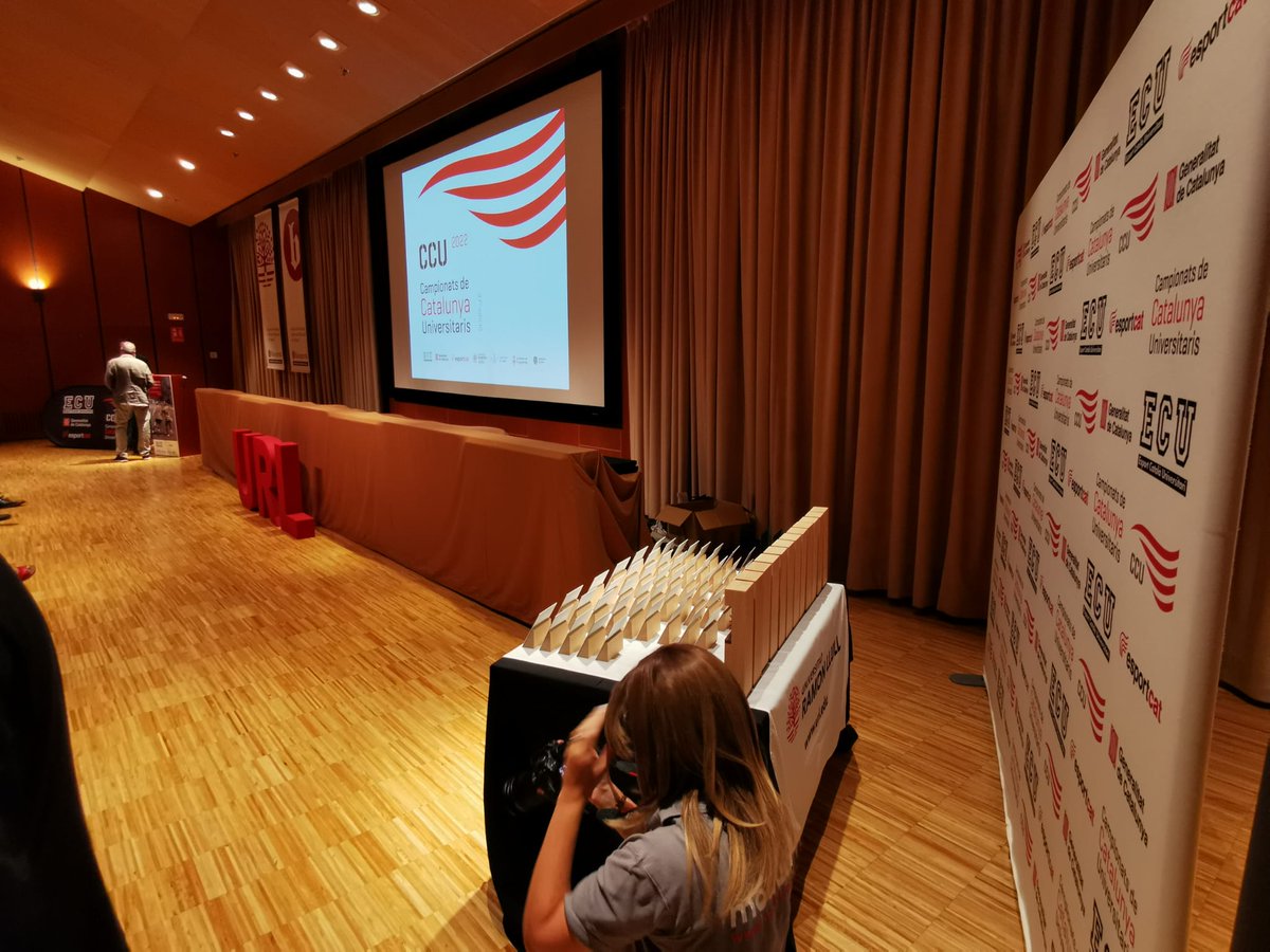 UdGEsports's tweet photo. Avui s'està celebrant la Cloenda de la 37a edició dels Campionats de Catalunya Universitaris 2022 a Barcelona a l'Auditori FPCEE Blanquerna -URL, organitzat aquest any per la Universitat Ramon Llull. No us perdeu el directe per descobrir els premiats a @esportcatuni 
 #CCU2 #UdG https://t.co/HTY8V7QSxp