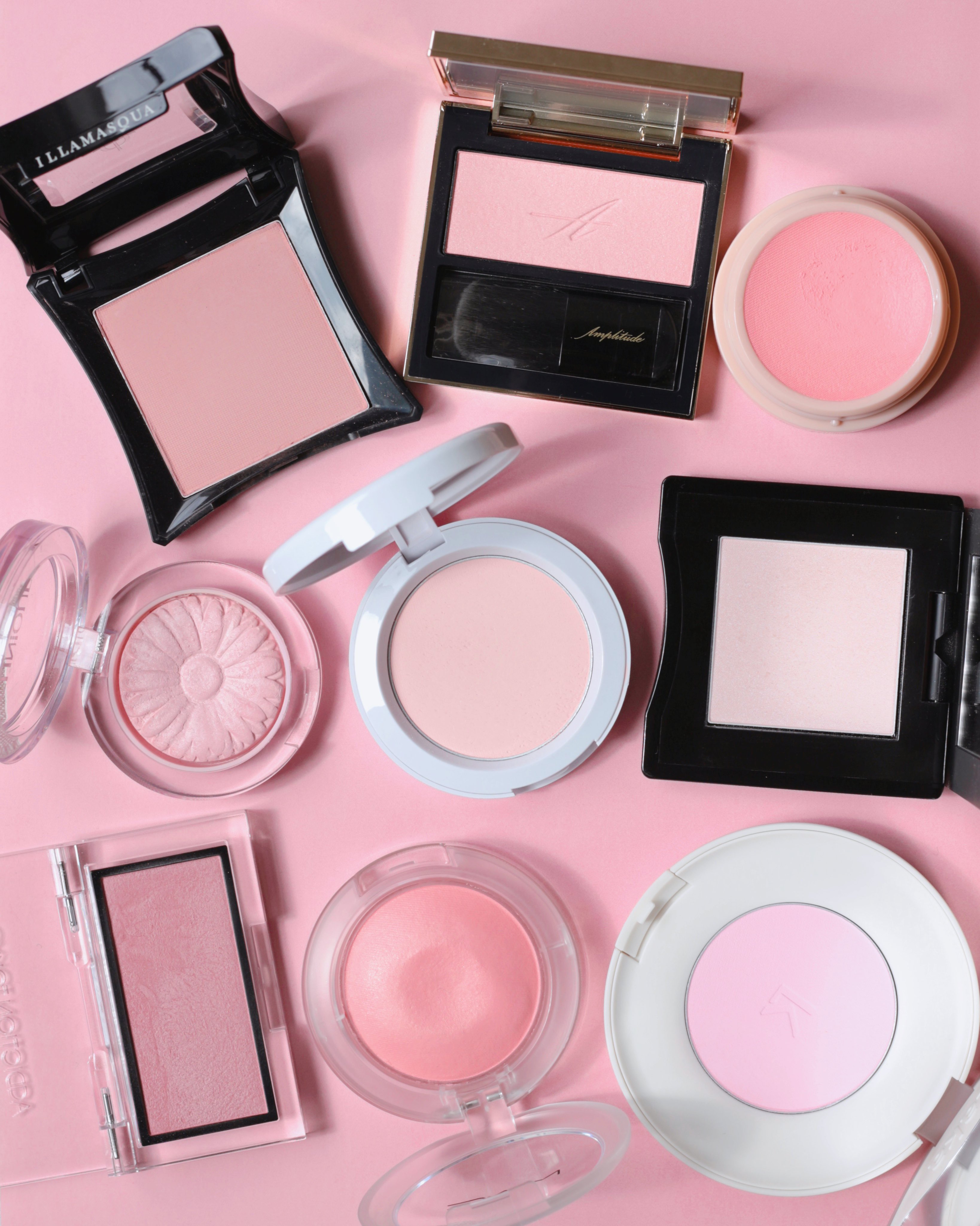 こうさ S2r110 まいまいさん 初めましてこんばんは ベビーピンク系のチークは見てるだけでも可愛いですよね 並べてみると似ているようでどれも違いがあって可愛いのでつい買ってしまいます 笑 Twitter