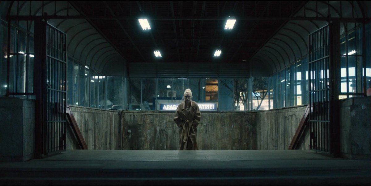 80s_final_boy's tweet photo. I will now be thinking of Watcher (2022) every time I take my nightly train commute home from work, now if only I looked as effortless as Maika while doing itโฆ #watcher #watchermovie #watcher2022 #chloeokuno #maikamonroe #horror https://t.co/vNb9PMSzlu