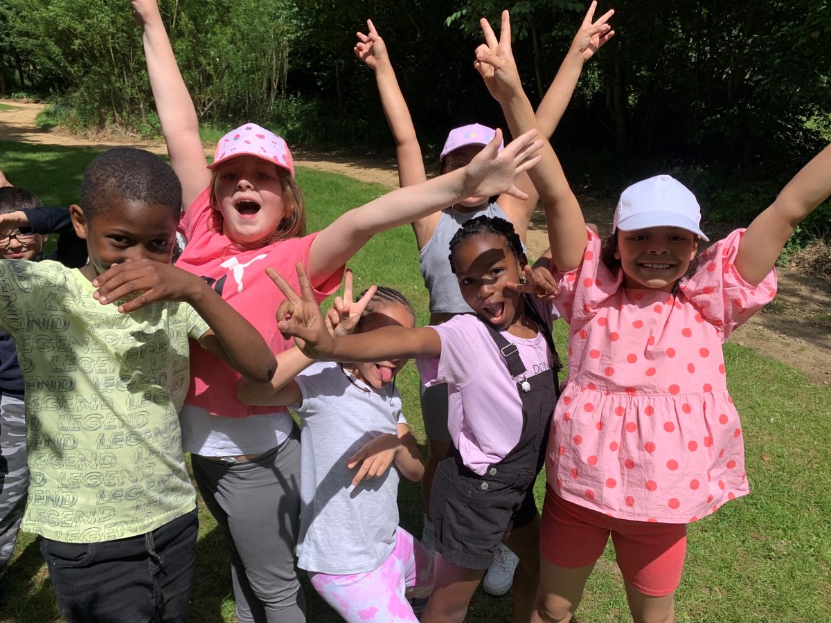 AlderTreeLeeds's tweet photo. We have been honing our Collaborative Camel skills here at Nell Bank.

Well done to the victorious team!

@HPLedu https://t.co/LzMdjubqlp