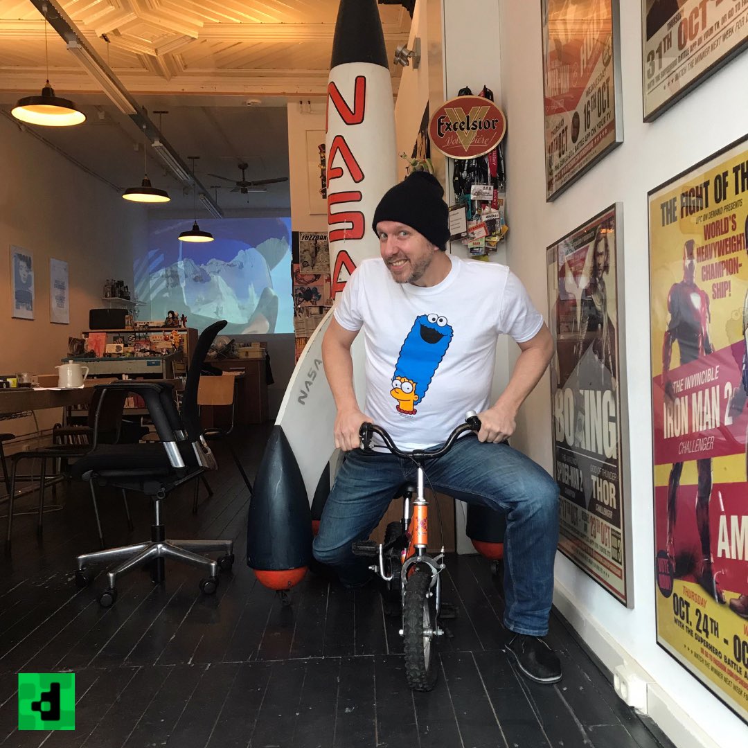 As you may know @loudmouthontwerp is one of our founders, but also a very talented artist. Because of his cool work and our NFT’s we thought it was fun to do a collab. We can’t say much yet, but some new NFT’s are loading… 👀  

#dutchnftdrops #artist #nft #new #comingsoon