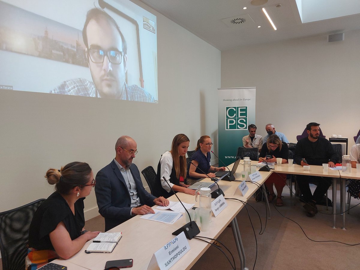 ITFLOWS1's tweet photo. Now it’s time for the Conference Wrap-up. Rapporteurs are giving their conclusions of each workshop, with the participation of the ITFLOWS Policy Working Group. #migration #EuropeanUnion #Asylum #Refugees #ITFLOWSProject https://t.co/MwJDDCBOV5