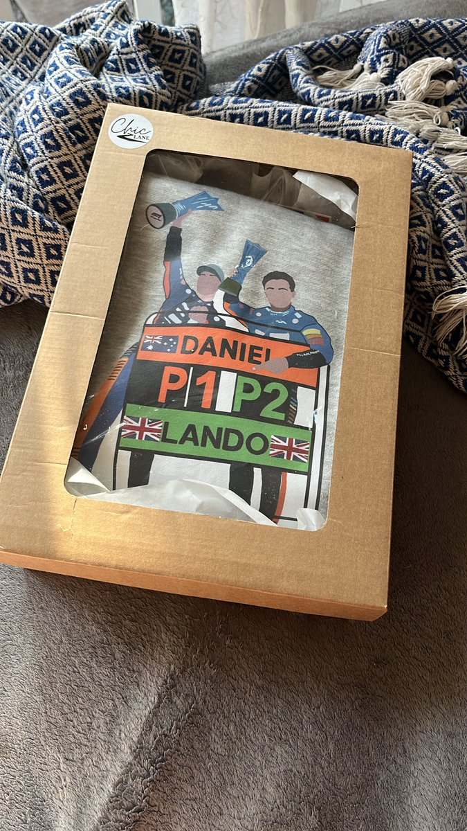 GouwsK1's tweet photo. Look what came in the mail today:

Thank you @_chiclane, you guys are awesome!!😍😍 https://t.co/C5azc3rxk4
