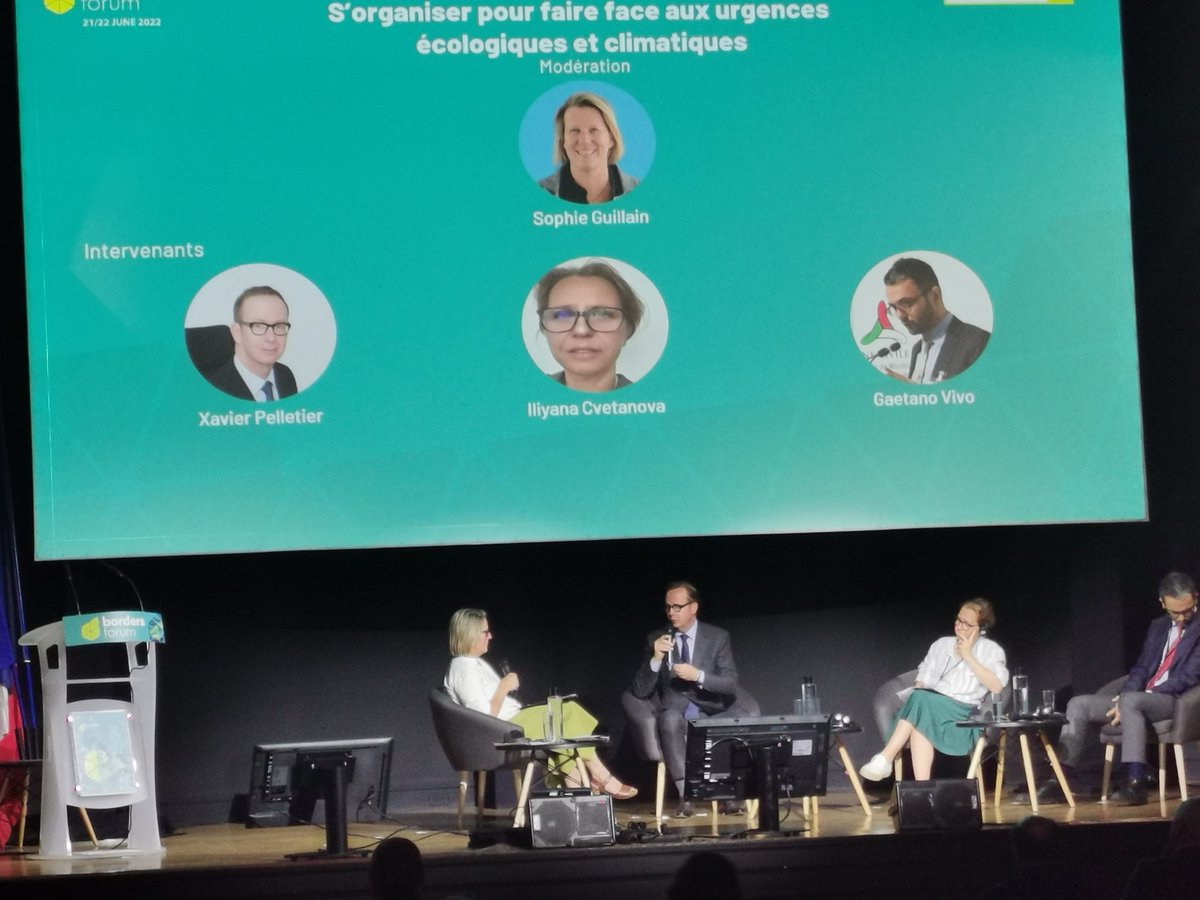 #bordersforum 2022 videos <a href="/PITER_ALPIMED/">PITER ALPIMED</a> introduisent la session sur la réponse #transfrontaliere face aux urgences écologiques et climatiques avec <a href="/xavierpelletier/">Xavier Pelletier</a> on a besoin de développer des organismes transfrontaliers décisionnaires, le #traiteduquirinal va aider!