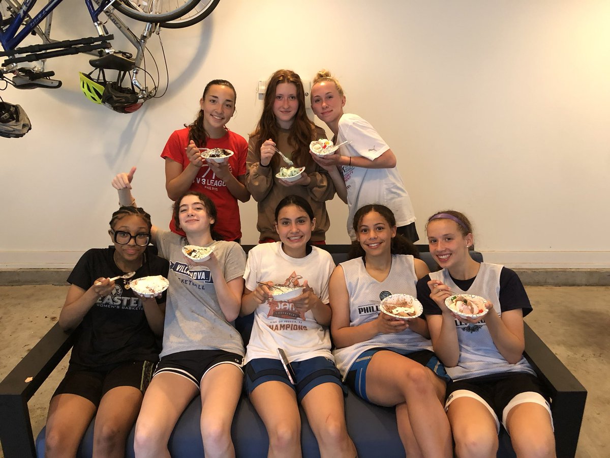 thephillyroots's tweet photo. Roots having fun on and OFF the court ππ³π€π π #rootsfamily #phillyroots #phillyrootsbasketball #aaubasketball #girlsbasketball #putdownroots https://t.co/Jg6mjtSyfS
