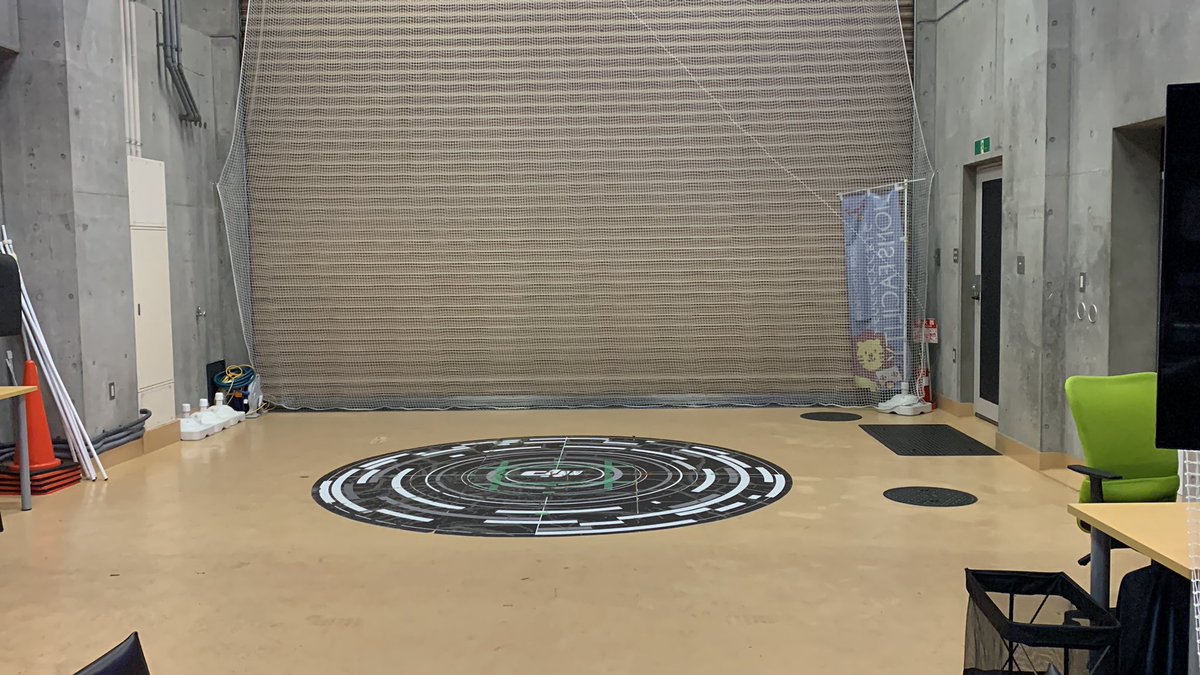 lionsfacility's tweet photo. 機体登録申請はしたけど番号発行待ち…
無人航空機飛行許可申請待ち…🥺

今飛ばせるところがない方に！！
申請が下りたら飛ばしに行こうと思ってる方の機材チェックに！！
ライオンズファシリティの屋内練習場ならドローン飛ばせます😊
ご予約お待ちしております✨✨ https://t.co/TuDreApkov