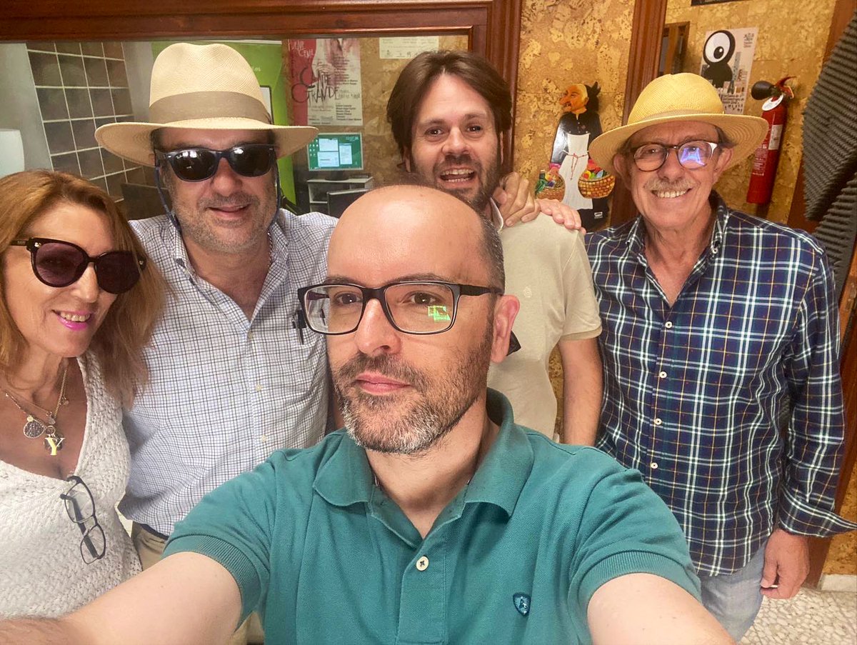 OndaCeroPuenteG's tweet photo. ¡Conseguido! 
#Tertulia #Verano #Juntos 
@AntonioBaenaCo1 
@gomezdetejada 
@javierNVR 
@JCarlos_Radio 
@Yolagar 
@OndaCeroPuenteG https://t.co/cyNpZtQyr6
