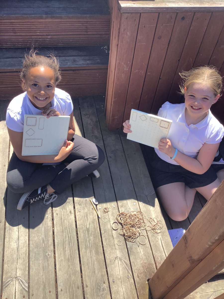 ReinwoodJuniors's tweet photo. 4L have been exploring the properties of triangles and quadrilaterals. We decided to go outside to do our work in the sunshine βοΈ #RJS4L #RJSMaths https://t.co/DvzN8lfEiP